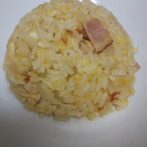 チャーハンの素なしでも コンソメで黄金チャーハン レシピ 作り方 By Kumiko3 楽天レシピ チャーハンの素なしでも コンソメで黄金チャーハン レシピ 作り方 By Kumiko3 楽天レシピ